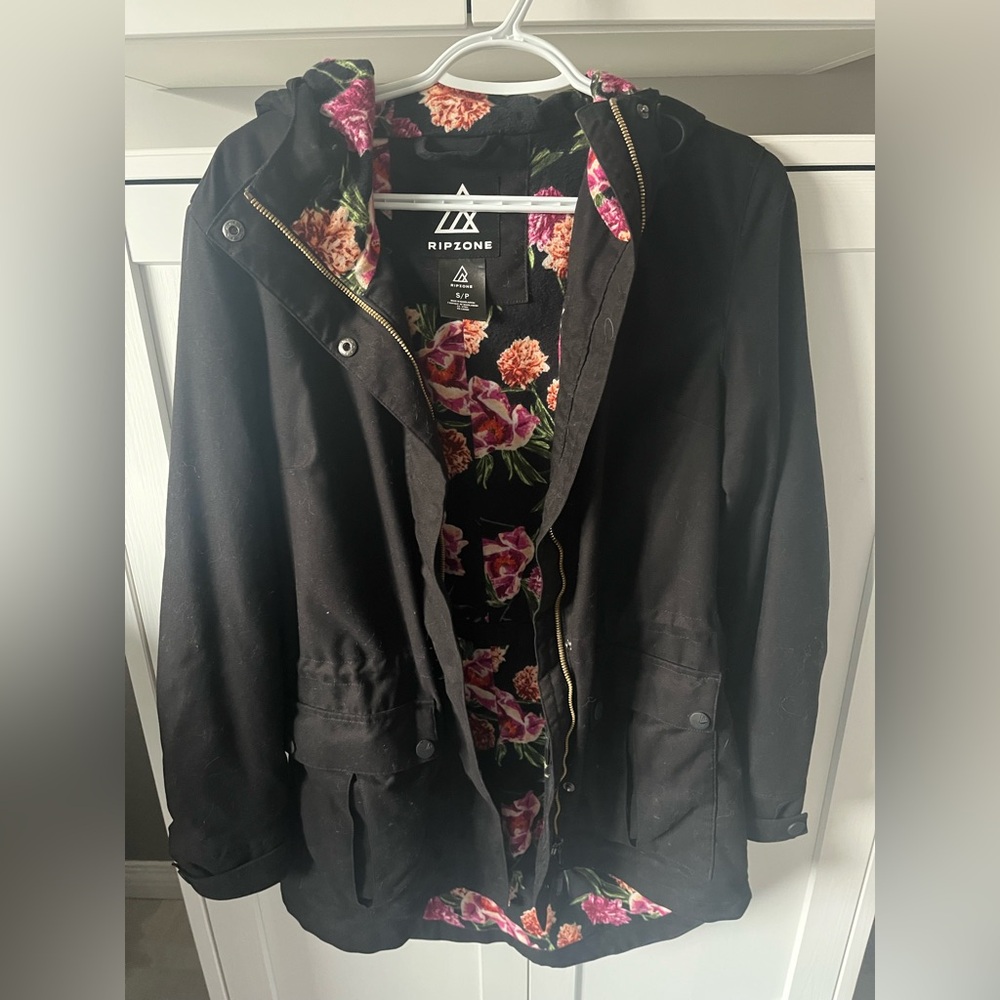 Ripzone Black Women's Jacket with Floral Lining